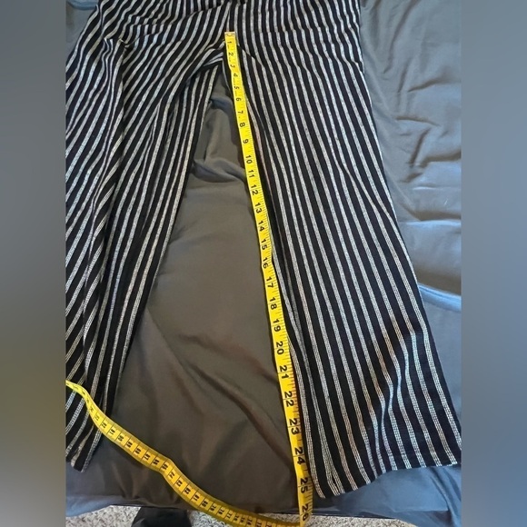 EYESHADOW black and white stripped jumpsuit - Picture 5 of 6